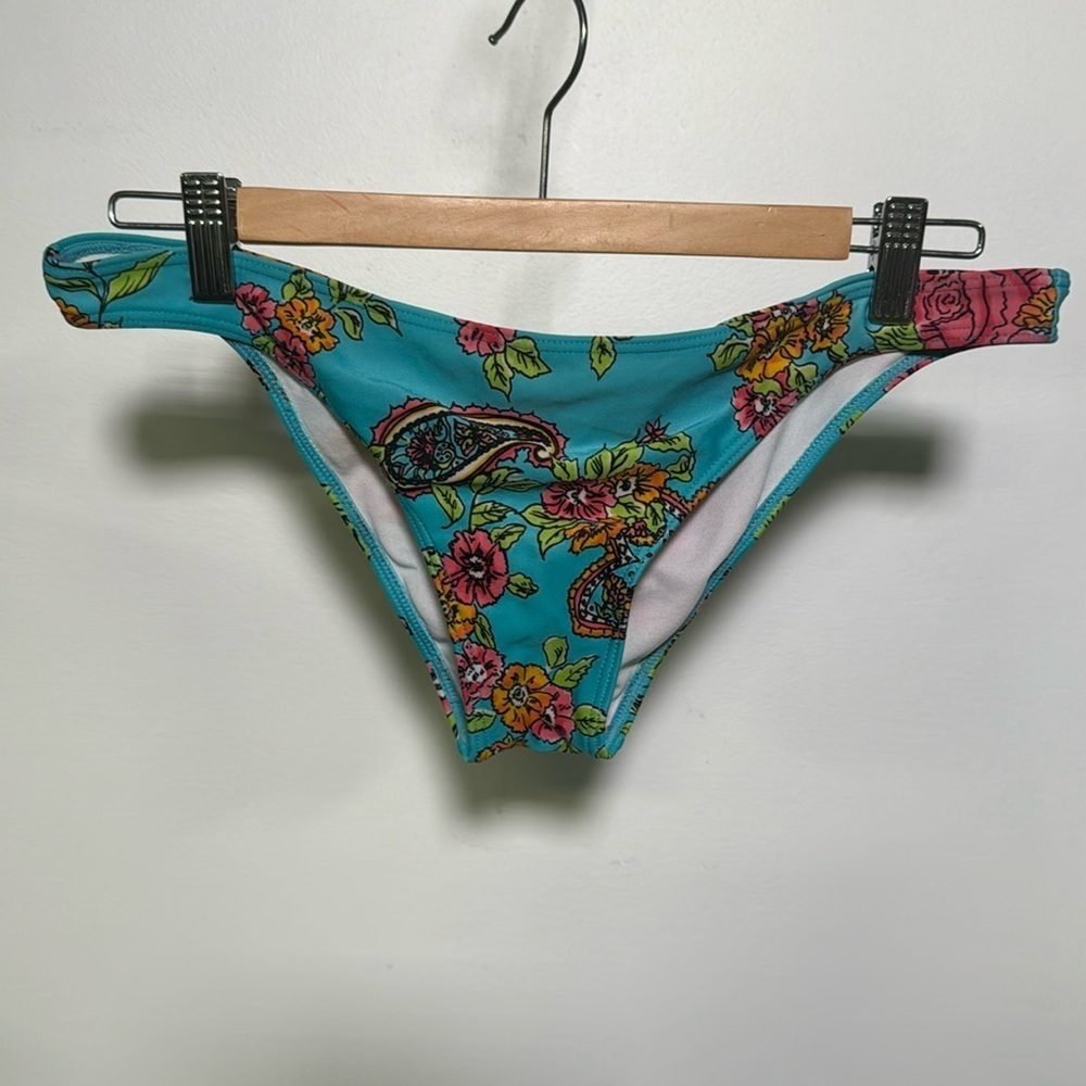 Ed Hardy Woman’s Bikini Bottom Size L